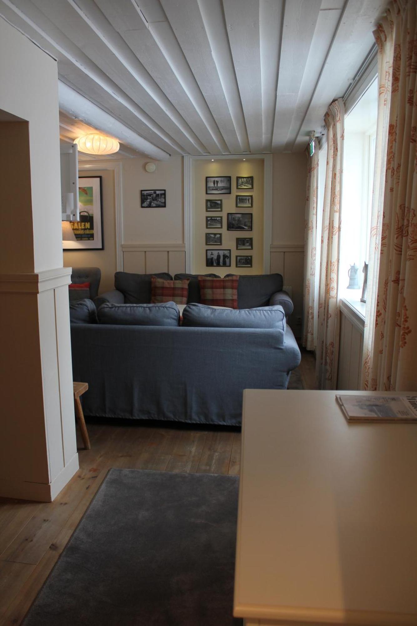 Olarsgarden Hotell Lindvallen Extérieur photo